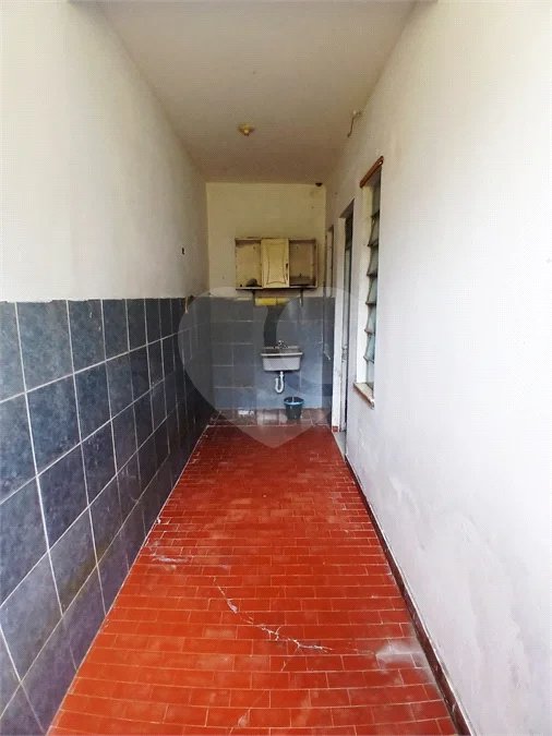 CASA Á VENDA EM SANTÍSSIMO ,ESTRADA DA POSSE ..