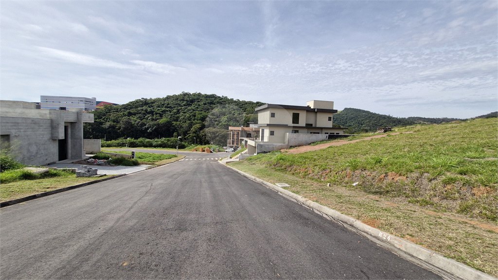 Terreno à venda no condomínio Portal Lamis I, Atibaia - SP