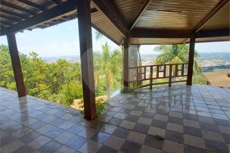 Casa à venda com 14 quartos, sendo 10 suítes, no condomínio Rua do Observatorio 2270, Vinhedo - SP