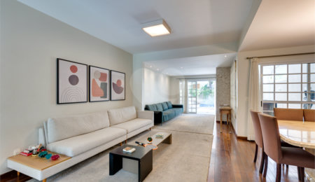 Casa à venda com 4 quartos, sendo 2 suítes, no condomínio Boulevard Saint Michael, São Paulo - SP