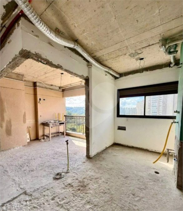 Apartamento à venda com 3 quartos, sendo 2 suítes, em Barueri, Barueri, SP