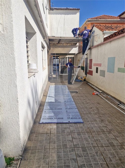 Sobrado à venda com 3 quartos, sendo 1 suíte,  em Parque São Jorge, São Paulo, SP