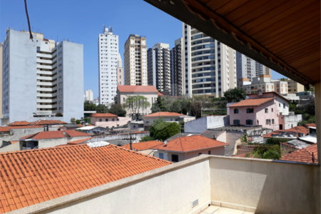 Casa à venda com 3 quartos, sendo 1 suíte, no condomínio Saude, São Paulo - SP