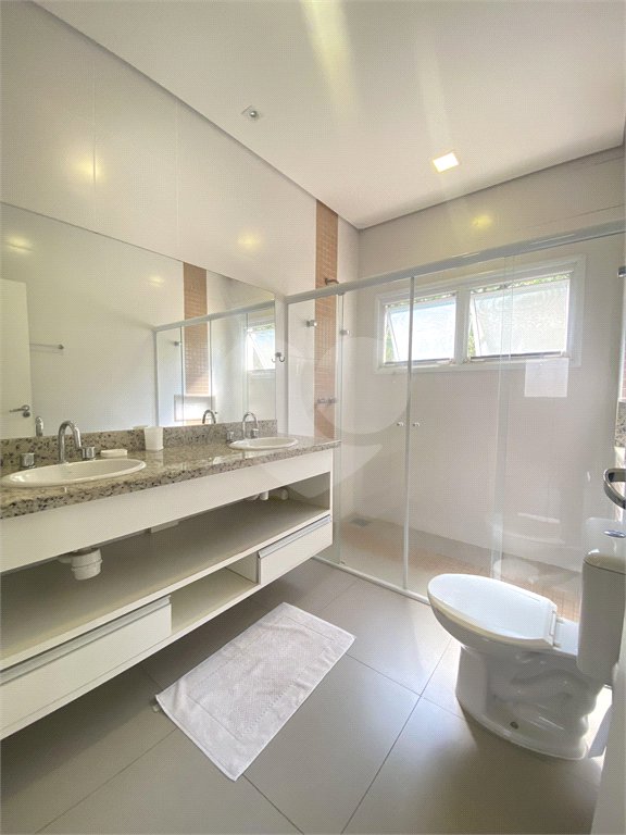 Casa à venda com 6 quartos, sendo 5 suítes, no condomínio Monte Belo, Salto - SP