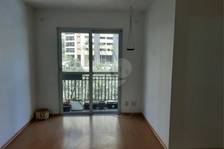 Apartamento à venda ou para alugar com 3 quartos, sendo 1 suíte,  em Vila Suzana, São Paulo, SP