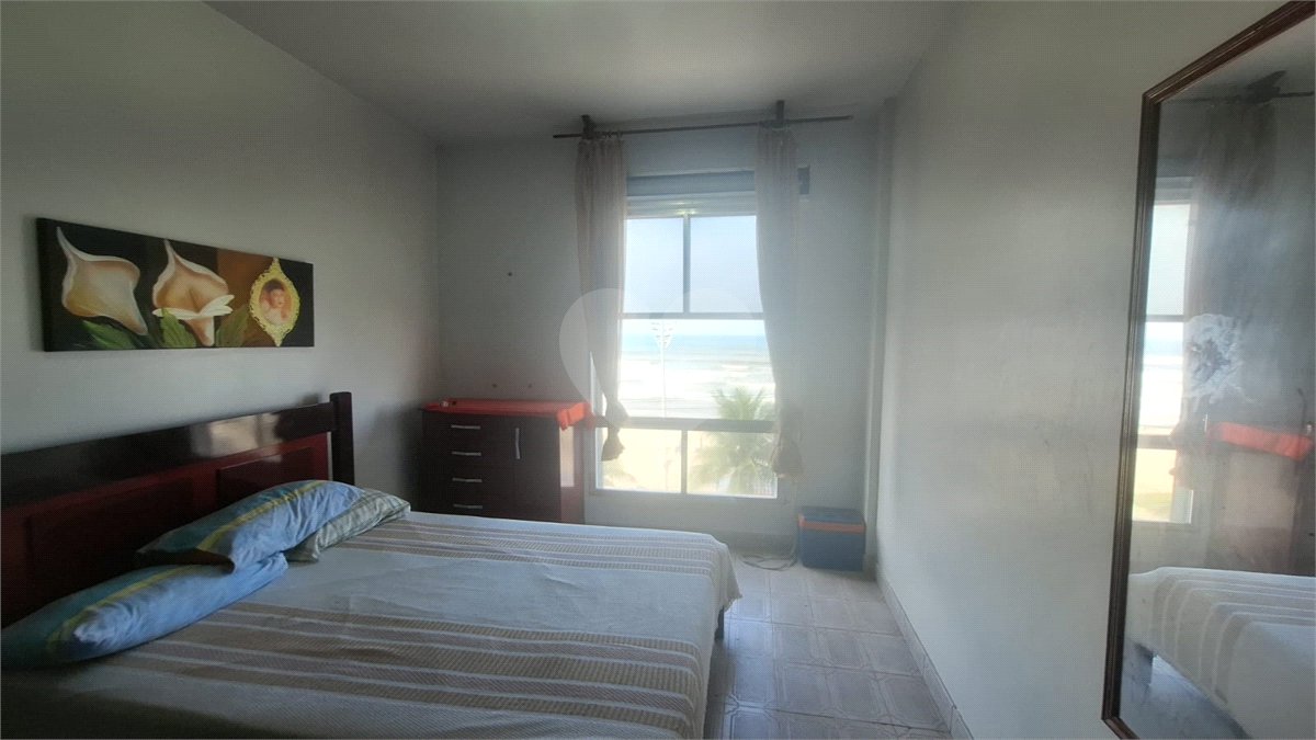 Apartamento à venda com 1 quarto no Centro, Mongaguá, SP