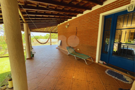 Chácara à venda com 3 quartos, sendo 1 suíte, em Chácara Companheiros, Jundiaí, SP