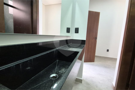 Casa à venda com 3 quartos, sendo 1 suíte, em Parque dos Lagos, Ribeirão Preto, SP
