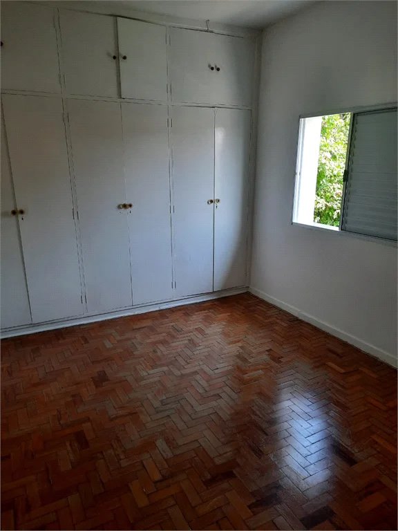 Sobrado à venda com 3 quartos em Vila Universitária, São Paulo, SP
