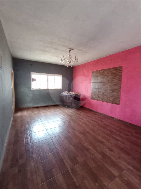 Casa à venda com 2 quartos em Vila Mazzei, Itapetininga, SP