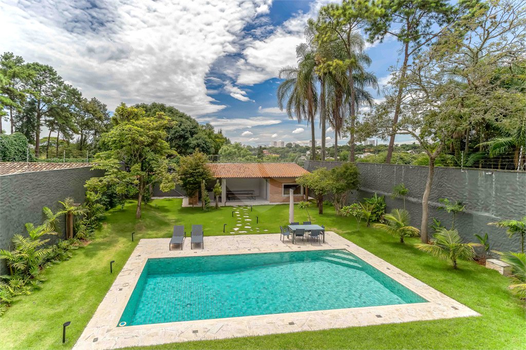 Sobrado à venda com 5 suítes em Jardim dos Estados, São Paulo, SP