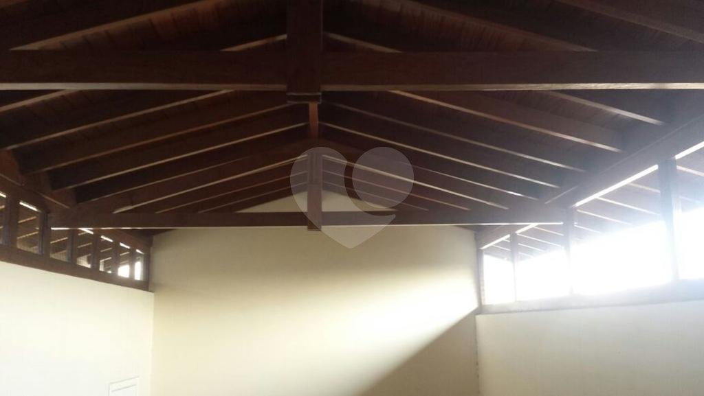 Sobrado à venda com 5 quartos, sendo 3 suítes, em Tremembé, São Paulo, SP