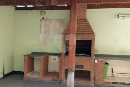 Casa à venda com 3 quartos, sendo 1 suíte, em Vila Nivi, São Paulo, SP