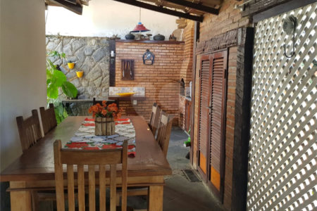 Casa em condomínio à venda com 3 quartos, sendo 2 suítes,  em Alto de Búzios, Armação dos Búzios, RJ