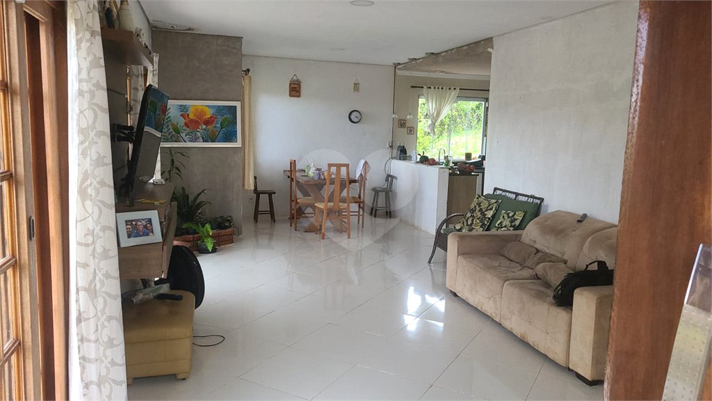 Casa à venda com 2 quartos, sendo 1 suíte, em Jardim Leonor, Itatiba, SP