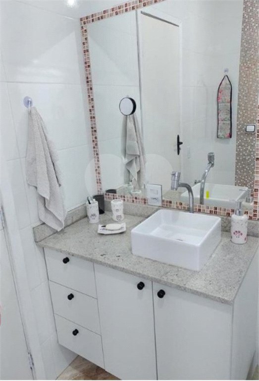 Sobrado à venda com 3 quartos, sendo 1 suíte, em Jardim Bonfiglioli, São Paulo, SP
