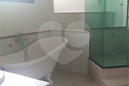 Casa à venda com 5 quartos, sendo 2 suítes, no condomínio Vinhas da Vista Alegre - Lado Sede, Vinhedo - SP