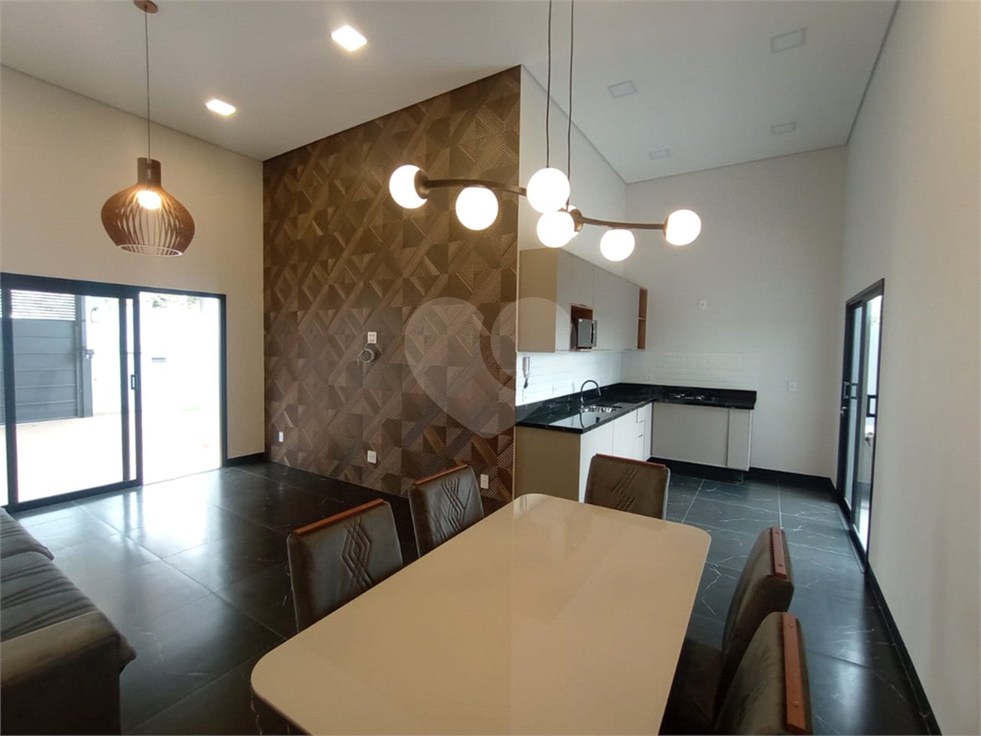 Casa à venda com 3 quartos, sendo 1 suíte,  em Portal dos Pinheiros Ii, Itapetininga, SP