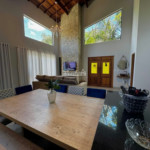 Casa à venda com 4 suítes no condomínio Portal Ouro Verde, Atibaia - SP