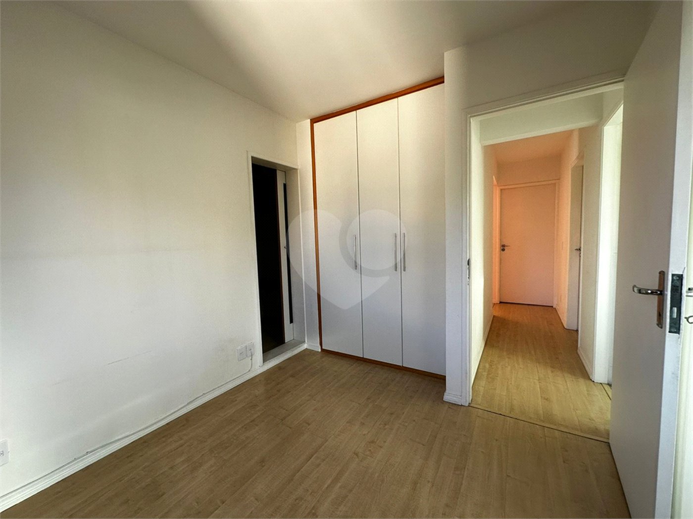 Apartamento à venda com 3 quartos, sendo 1 suíte, em Vila Andrade, São Paulo, SP