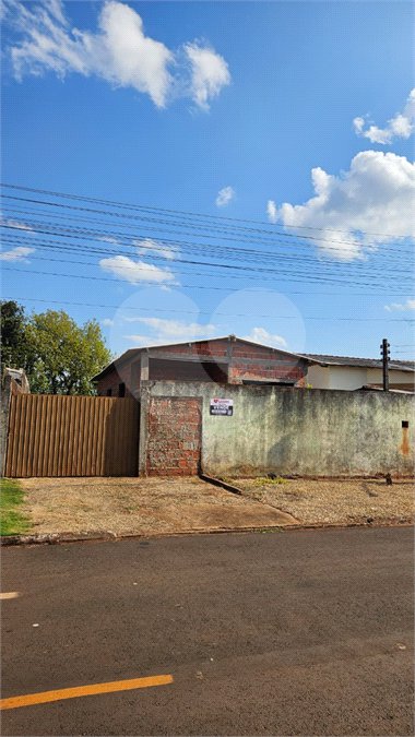 Casa à venda com 3 quartos, sendo 1 suíte, em Vila Áurea, Ponta Porã, MS