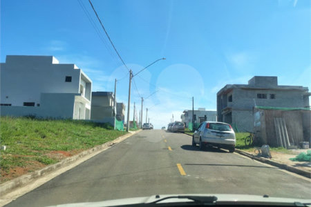 Terreno à venda com 3 quartos, sendo 1 suíte, no condomínio Paradise Gardens I, Mogi das Cruzes - SP