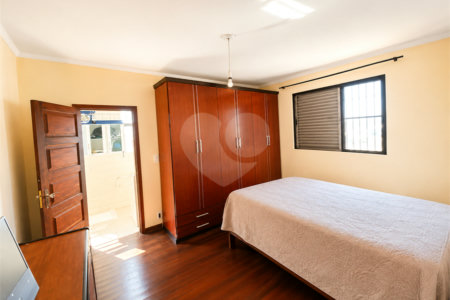 Apartamento à venda com 3 quartos, sendo 1 suíte,  em Vila Hortência, Sorocaba, SP