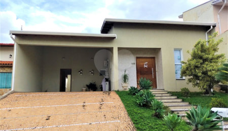 Casa à venda com 3 suítes no condomínio Portal dos Ipês, Indaiatuba - SP