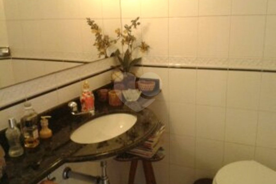 Sobrado à venda com 2 quartos em Tremembé, São Paulo, SP