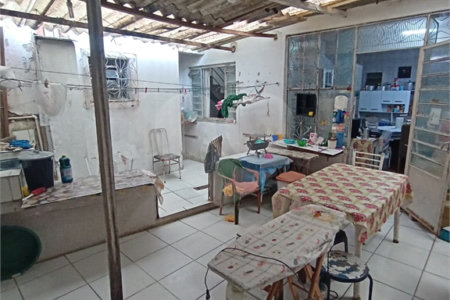 Casa à venda com 4 quartos em Campo Grande, Rio de Janeiro, RJ