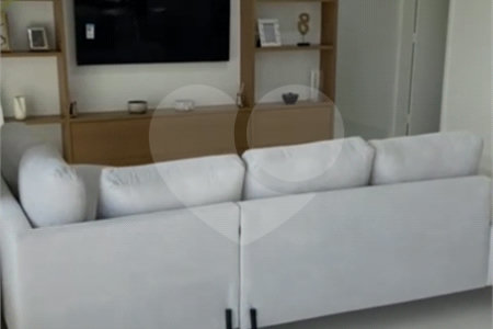 Apartamento à venda com 3 suítes no Centro, Santo André, SP