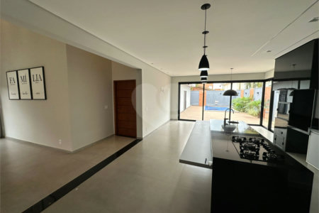 Apartamento Condomínio Montreal