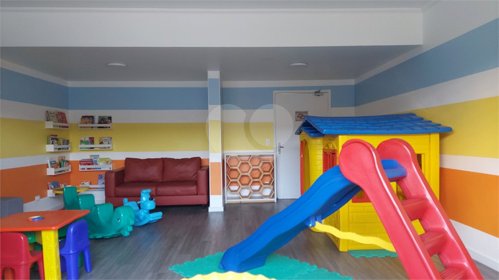 Apartamento à venda com 3 quartos, sendo 1 suíte,  em Vila Parque Jabaquara, São Paulo, SP