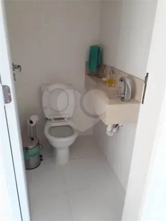 Casa à venda com 4 quartos, sendo 1 suíte, no condomínio Urbanova Premium, São José dos Campos - SP