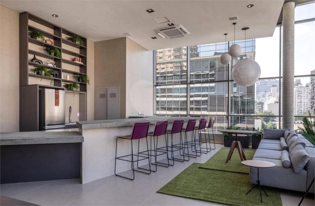 Apartamento à venda com 1 suíte em Cerqueira César, São Paulo, SP