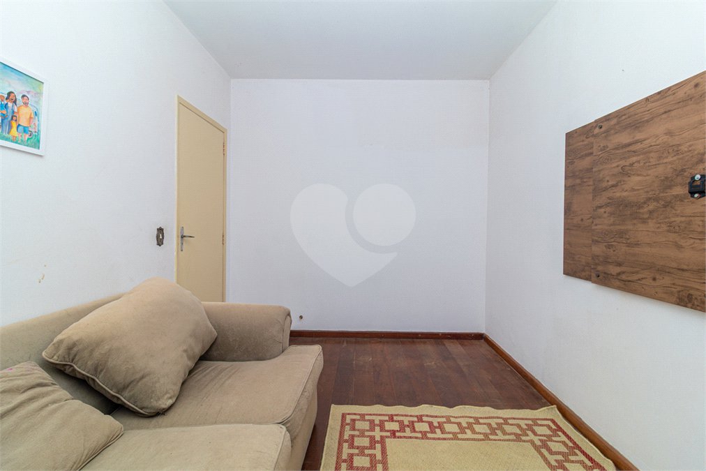Casa à venda com 3 quartos, sendo 1 suíte, em Interlagos, São Paulo, SP
