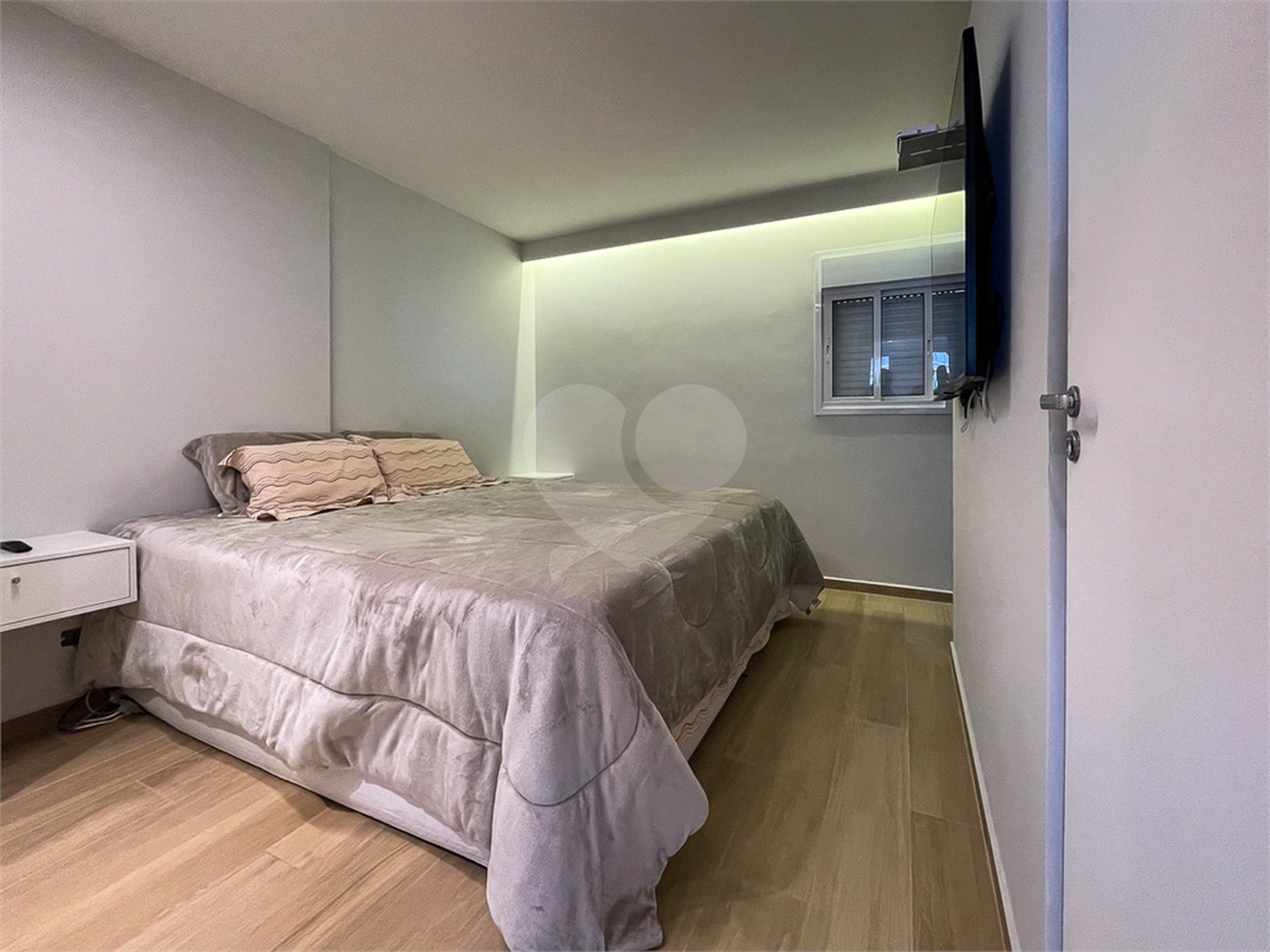 Apartamento à venda com 2 quartos, sendo 1 suíte, em Mirandópolis, São Paulo, SP