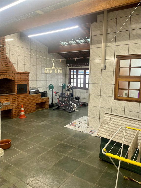Casa à venda com 3 quartos, sendo 1 suíte,  no condomínio Vila Nova de Mafra, São Paulo - SP