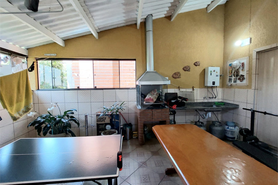Sobrado à venda com 3 quartos, sendo 1 suíte, em Jaraguá, São Paulo, SP