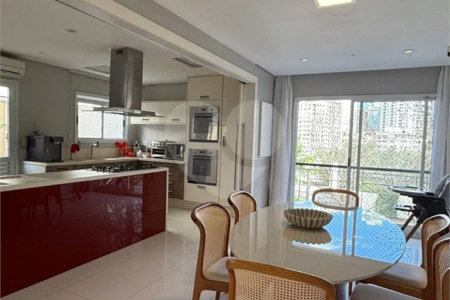 Casa à venda com 4 suítes no condomínio Vilas das Paineiras, São Paulo - SP