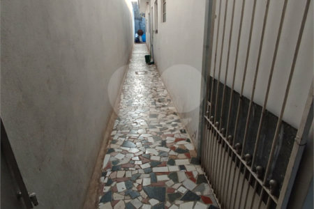 Casa à venda com 2 quartos, sendo 1 suíte,  em Jardim Layr, Mogi das Cruzes, SP
