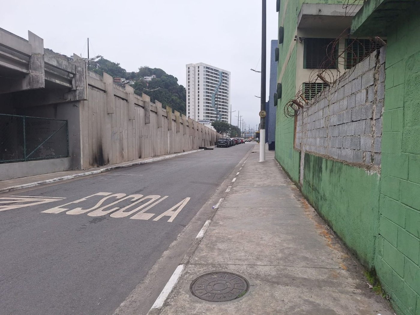 Galpão à venda, 3285 m² por R$ 5.500.000,00 - Valongo - Santos/SP