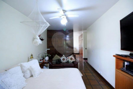Casa Térrea à venda com 4 quartos, sendo 1 suíte, em City Boaçava, São Paulo, SP