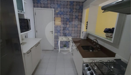 Apartamento à venda com 3 quartos, sendo 1 suíte,  em Santo Amaro, São Paulo, SP