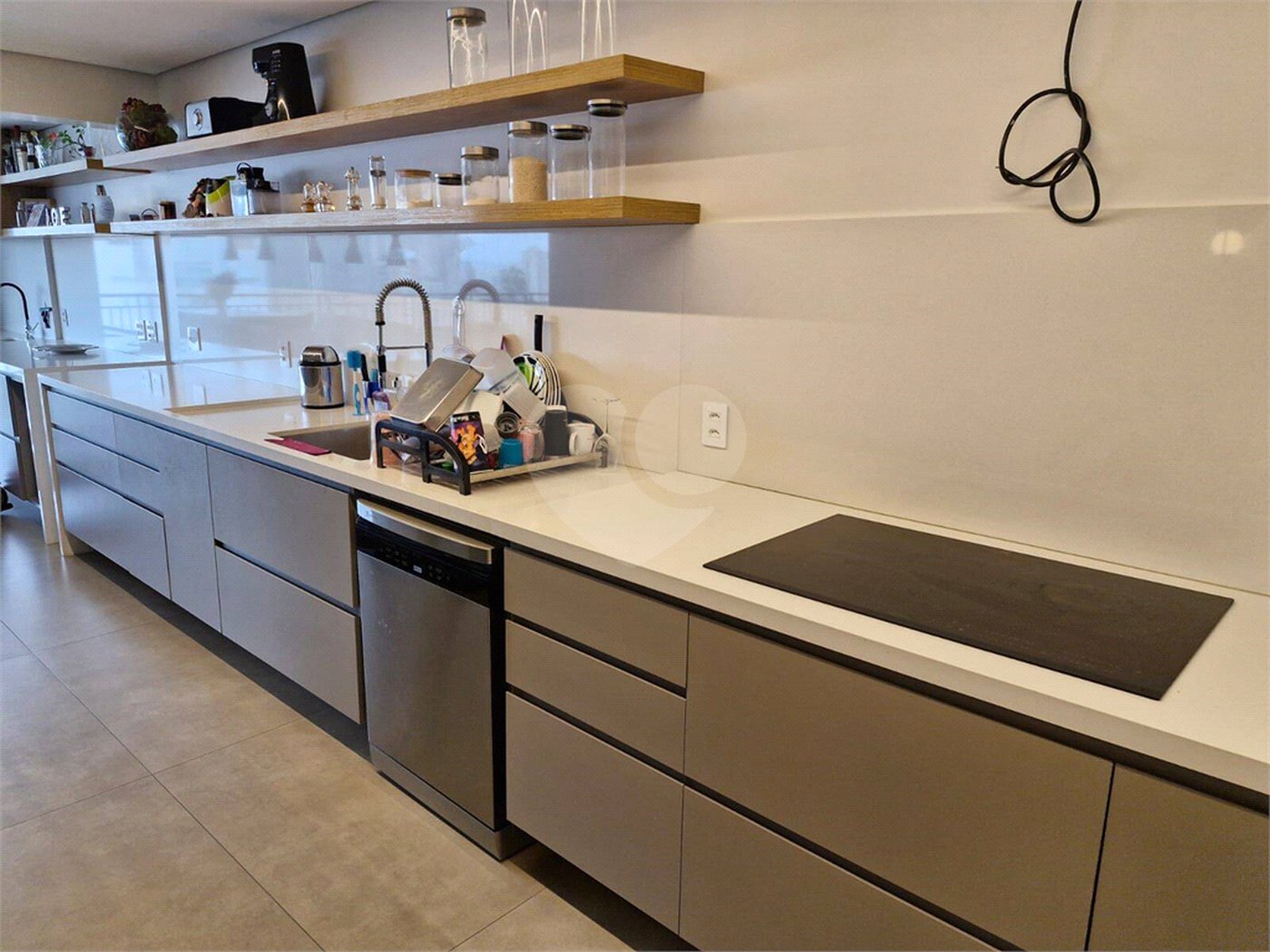 Apartamento à venda com 3 suítes em Vila Suzana, São Paulo, SP