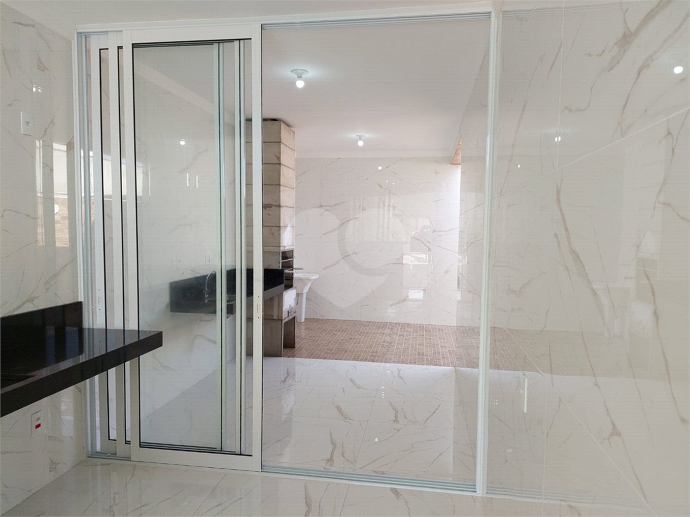 Casa à venda com 3 quartos, sendo 1 suíte,  no condomínio Horto Florestal Villagio, Sorocaba - SP