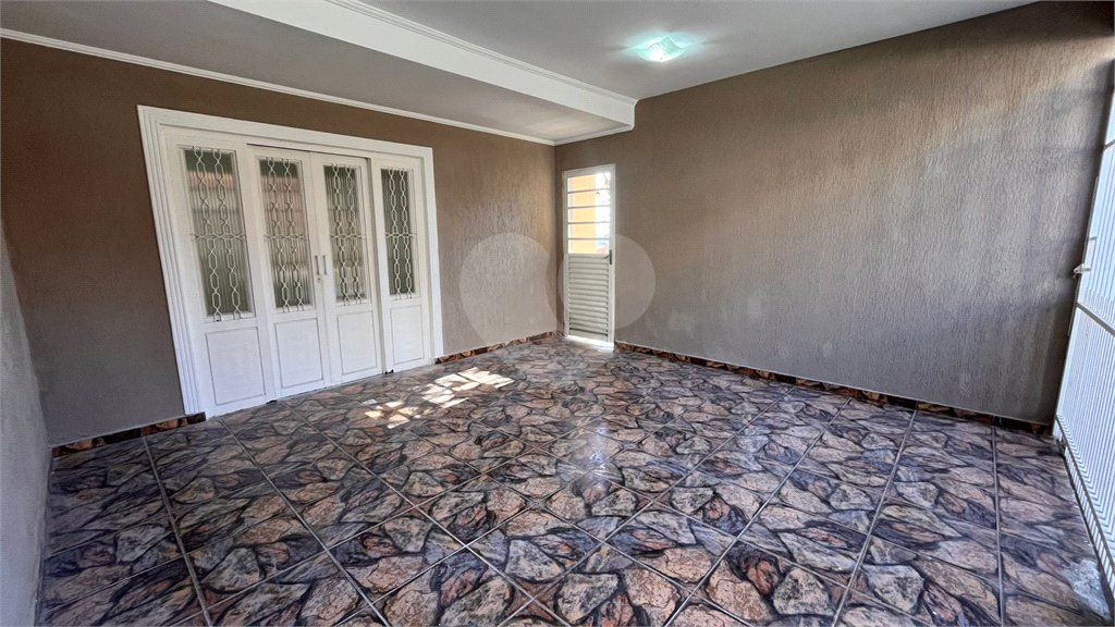Casa à venda com 3 quartos, sendo 1 suíte,  em Boa Vista, Sorocaba, SP