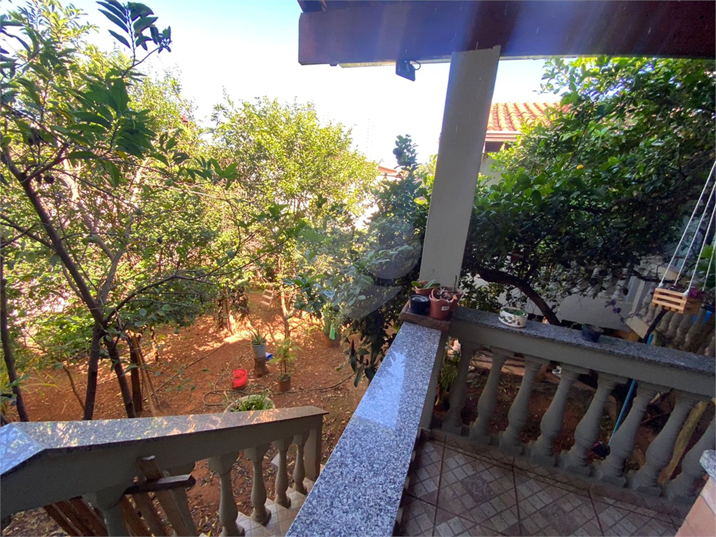 Sobrado para venda, com 3 dormitórios, sendo 1 suíte.