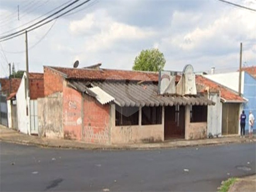 CASA À VENDA – BAIRRO SANTA FELÍCIA