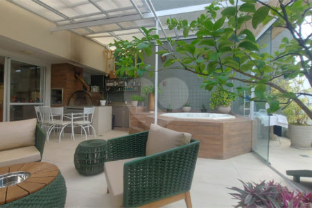 Apartamento à venda ou para alugar com 2 suítes em Itacorubi, Florianópolis, SC